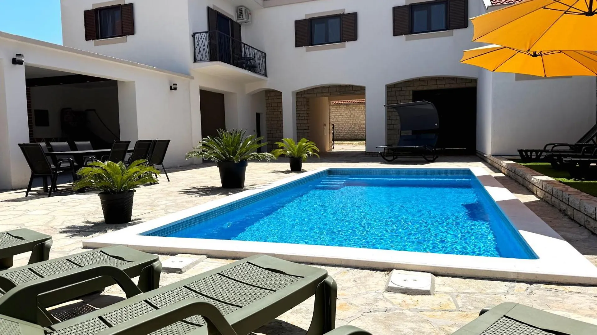 Two Villas With Pool And Jacuzzi, Villa Marin, Pridraga 克罗地亚